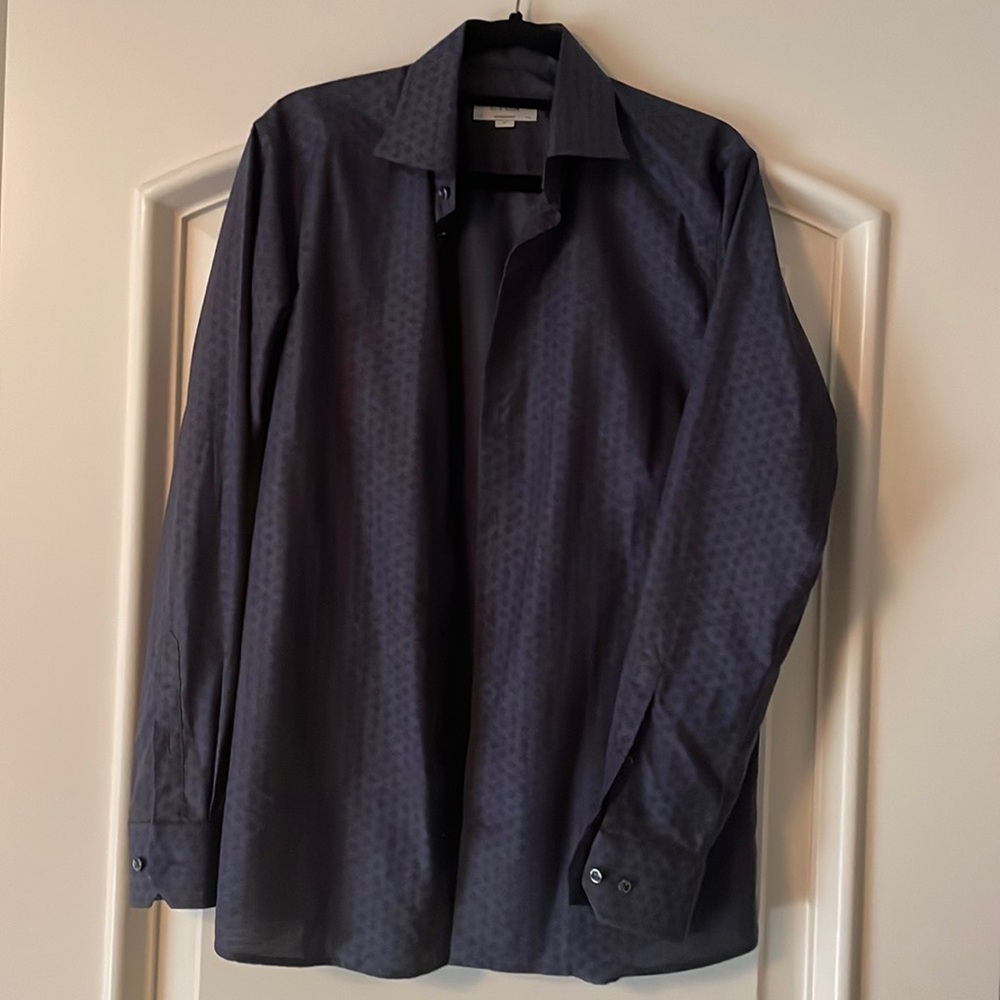 Eaton button down blue size medium